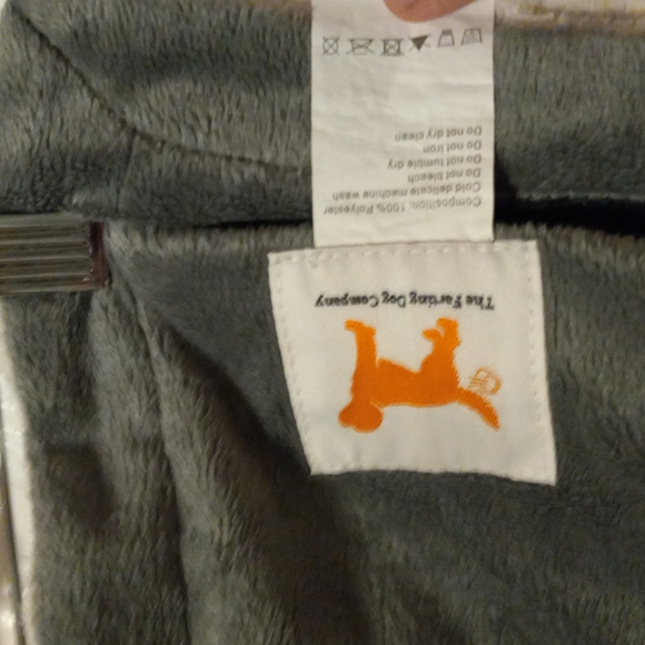 Dog/Cat Blanket - Picture 3 of 3